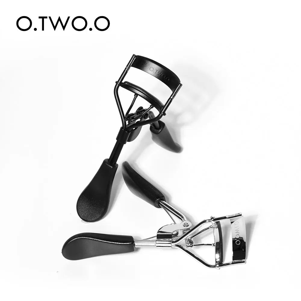 O.TWO.O Eye Lashes Curler - O TWO O Cosmetics Qatar